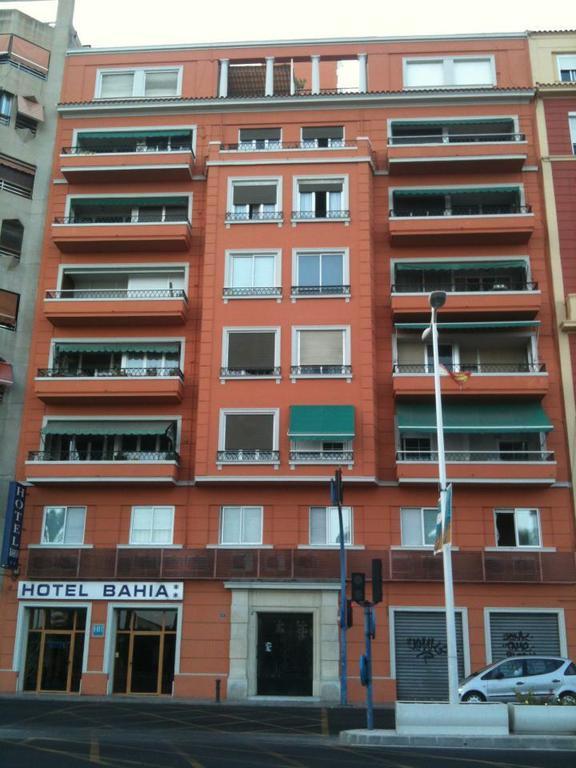 Apartamentos Bahia Alicante Oda fotoğraf