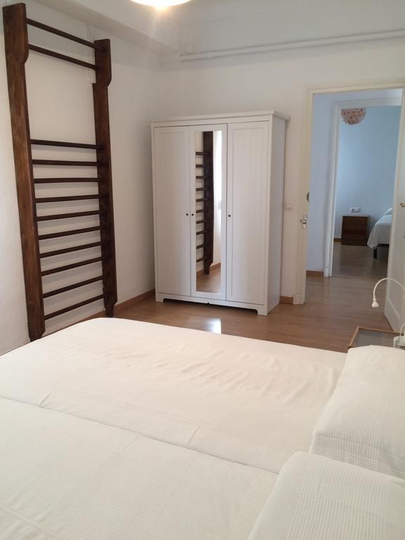 Apartamentos Bahia Alicante Oda fotoğraf